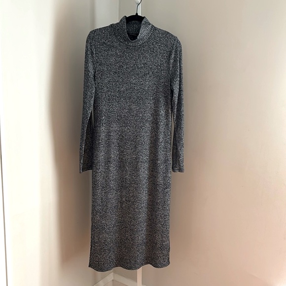 Banana Republic Dresses & Skirts - Banana Republic Long Sleeve Marled Gray Knit Sweater Dress Size Large